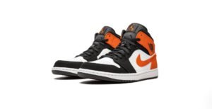 AIR JORDAN 1 Mid SHATTERED BACKBOARD