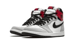 AIR JORDAN 1 Retro HIGH LIGHT SMOKE GRAY
