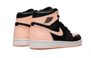 AIR JORDAN 1 Retro HIGH BLACK CRIMSON TINT
