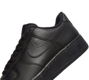 Nike AIR FORCE 1 TRIPLE BLACK
