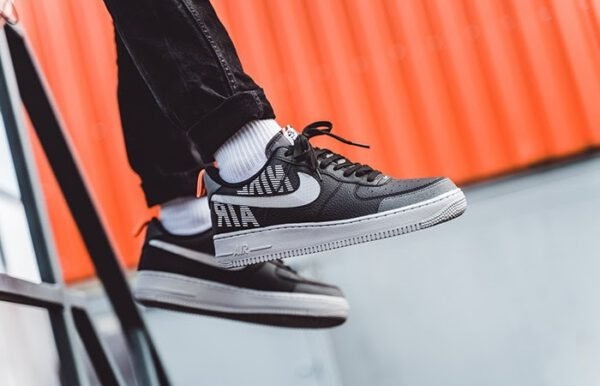 NIKE AIR FORCE 1 LOW UNDER CONSTRUCTION BLACK