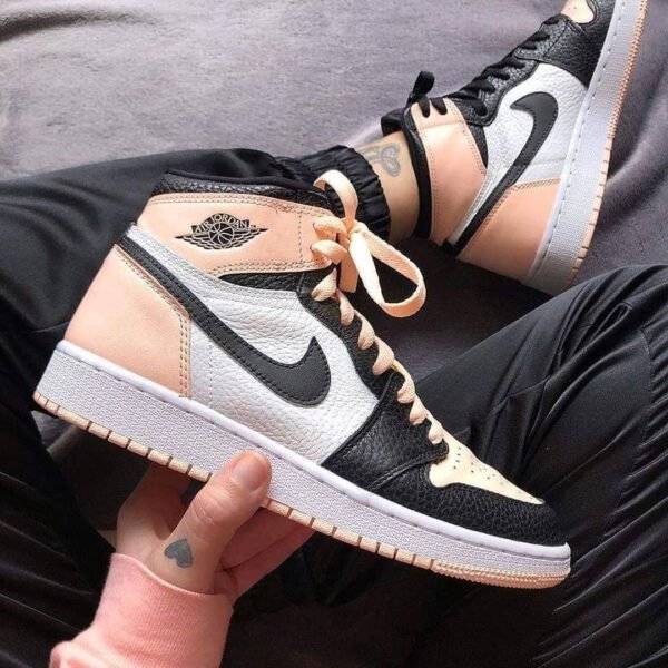 AIR JORDAN 1 RETRO HIGH BLACK CRIMSON TINT