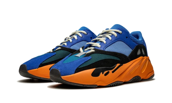 ⁦Yeezy 700 BRIGHT BLUE⁩ – תמונה ⁦2⁩
