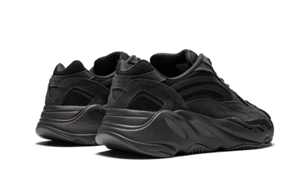 ⁦Yeezy 700 V2 VANTA⁩ – תמונה ⁦3⁩