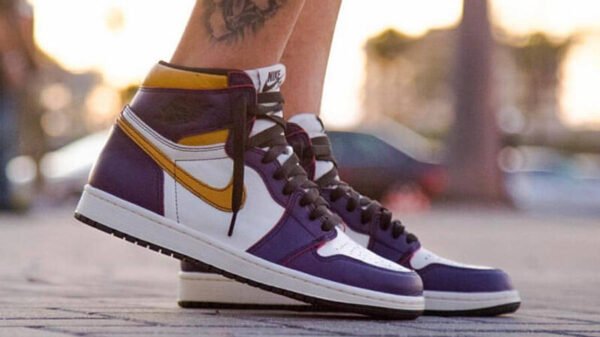 ⁦Air Jordan 1 Retro High Og Defiant Nike Sb La To Chicago⁩ – תמונה ⁦6⁩