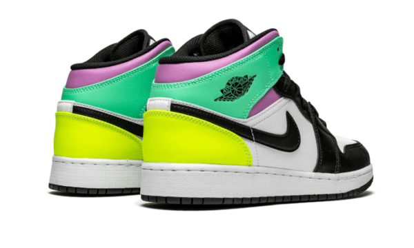 ⁦AIR JORDAN 1 Mid PASTEL BLACK TOE⁩ – תמונה ⁦3⁩