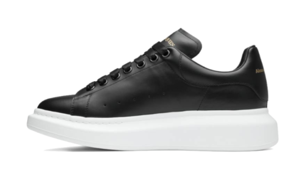 alexander mcqueen oversized black graal spotter