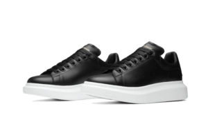 Alexander McQueen OVERSIZED BLACK