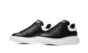 Alexander McQueen OVERSIZED BLACK WHITE