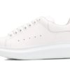 alexander mcqueen oversized white graal spotter