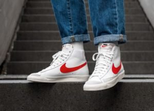 NIKE Blazer MID 77 HABANERO RED