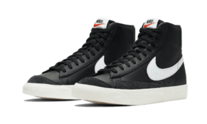 NIKE Blazer MID '77 VINTAGE BLACK SAIL