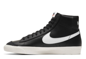 NIKE Blazer MID '77 VINTAGE BLACK SAIL