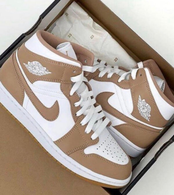 ⁦AIR JORDAN 1 Mid TAN GUM⁩ – תמונה ⁦5⁩