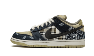SB Dunk Low Travis Scott
