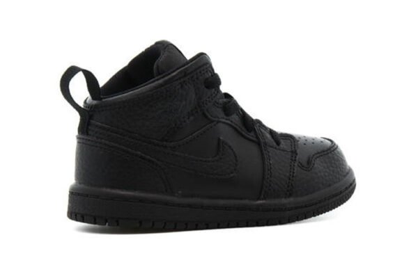 ⁦Air Jordan 1 Mid Kids Triple Black⁩ – תמונה ⁦4⁩