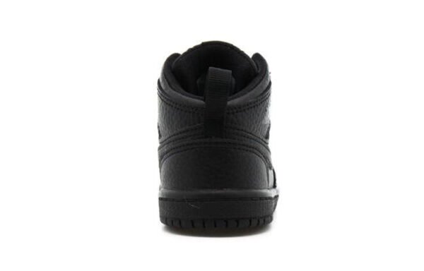 ⁦Air Jordan 1 Mid Kids Triple Black⁩ – תמונה ⁦6⁩