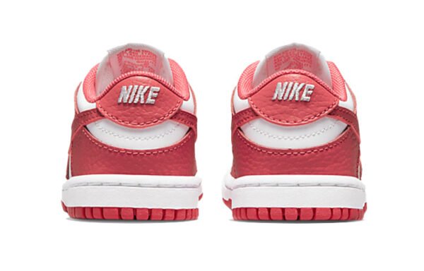 ⁦Nike Dunk Low Kids Red White⁩ – תמונה ⁦6⁩