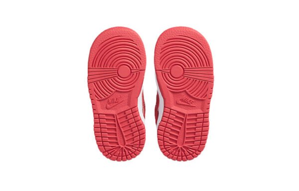 ⁦Nike Dunk Low Kids Red White⁩ – תמונה ⁦5⁩