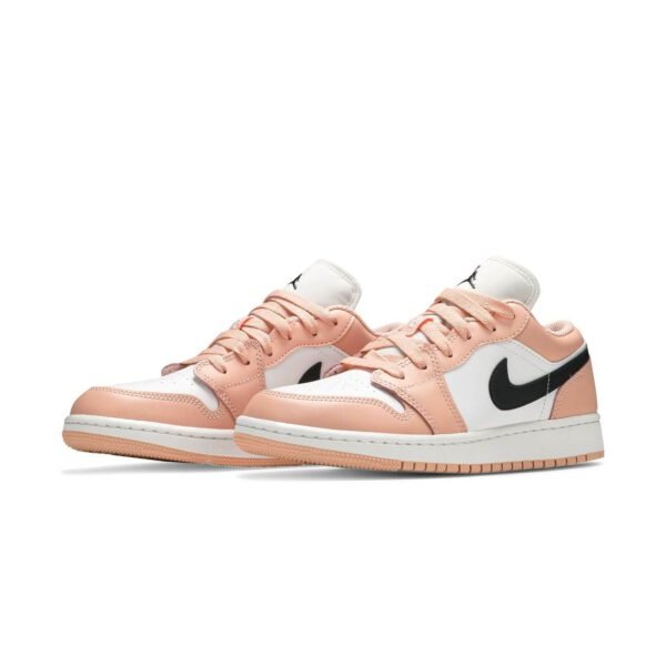 ⁦Air Jordan 1 Low Light Arctic Rose⁩ – תמונה ⁦2⁩