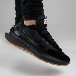 Nike Vaporwaffle Sacai Black Gum