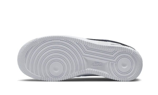 ⁦Air Force 1 Low '07 Fm Cut Out Swoosh White Black⁩ – תמונה ⁦3⁩