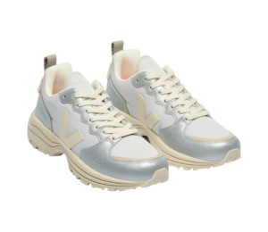 Sale: Veja Venturi II women's sneakers with children's shoes