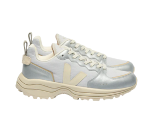 Sale: Veja Venturi II women's sneakers with children's shoes